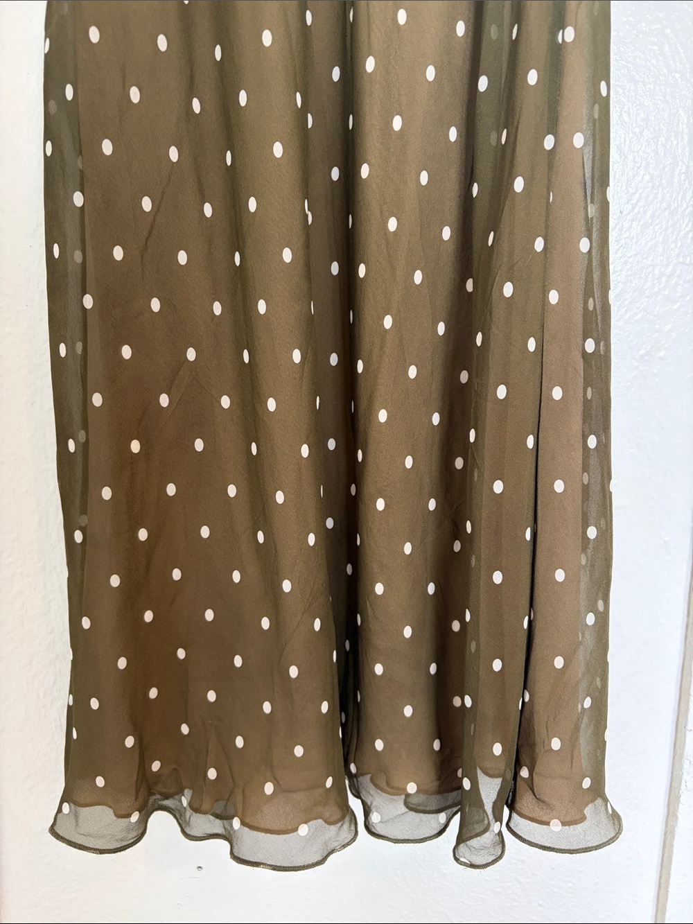 Realisation Par the Margot Olive Spot Khaki V-Neck Midi Dress size Small - Picture 9 of 11